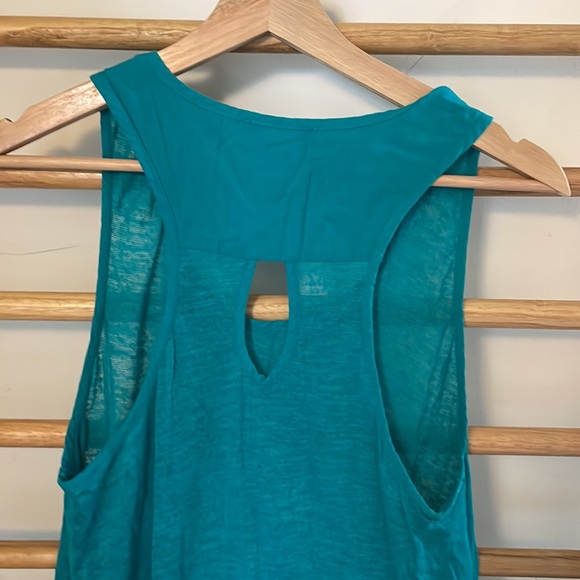 Kenar Racerback Tank Top - Picture 3 of 3